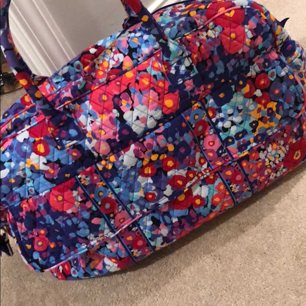 Vera bradley grand traveler
